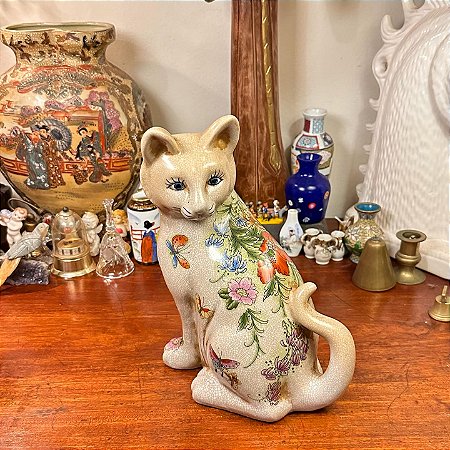 Escultura Gato em porcelana estilo craquelada.