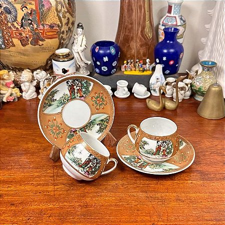 Par de elegantes xícaras de café decoração oriental