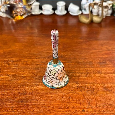 Sineta em Cloisonne.