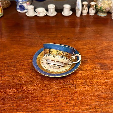 Xícara para cafezinho em porcelana Steatita
