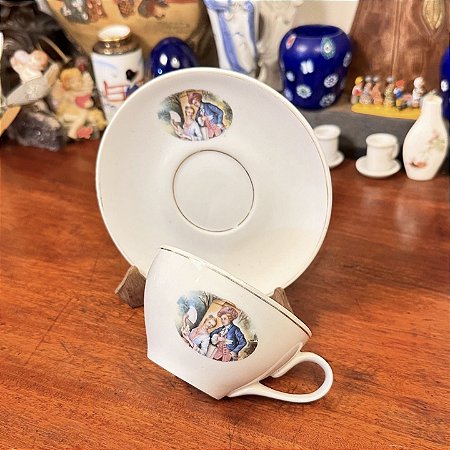 Xícara de café em porcelana Monte Alegre
