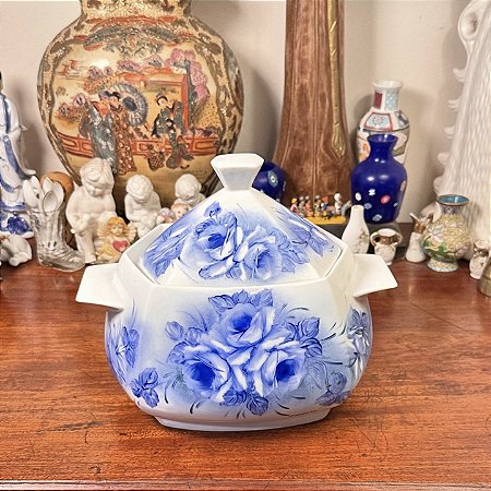 Terrina em porcelana pintada a mão