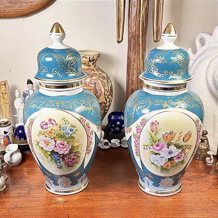 Potiche com rica decoração floral (cada)