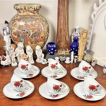 Conjunto xícaras para chá em porcelana Pozzani.