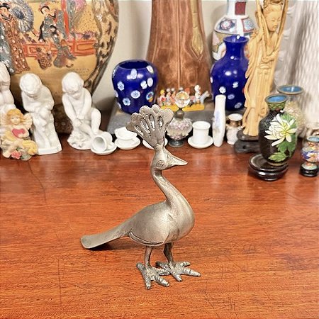 Escultura em metal Pavão