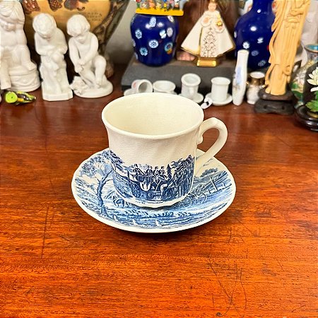 Xícara De Chá em Porcelana Inglesa Royal Wessex