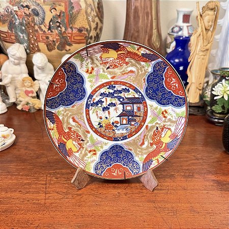 Prato decorativo em porcelana japonesa