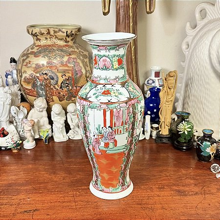 Vaso em porcelana oriental
