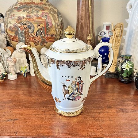 Bule de café em antiga porcelana Real