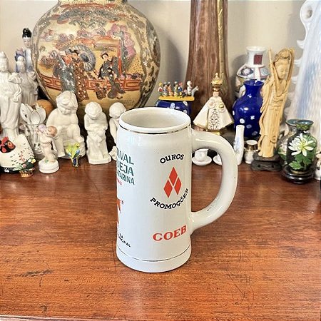Caneca em cerâmica Ceramarte.