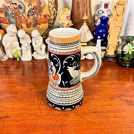 Antiga caneca estilo Tankard Ceramarte.