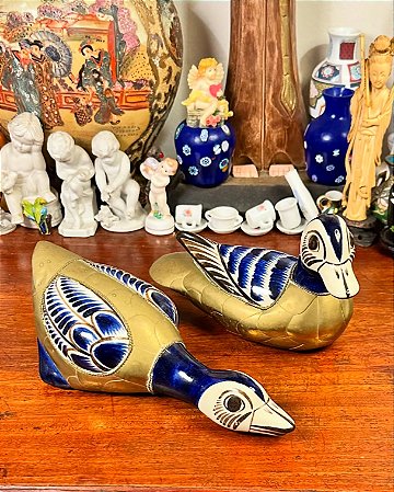 Par de antigos patos em porcelana