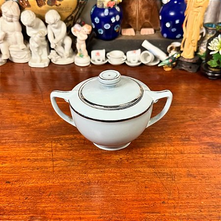 Açucareiro em porcelana tcheca.