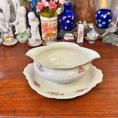 Molheira em porcelana KPM.