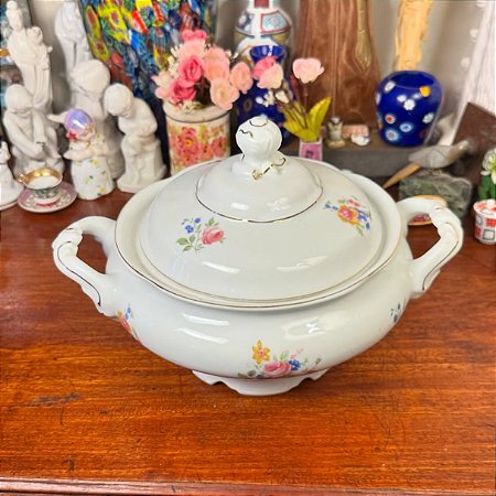 Sopeira em antiga porcelana Schmidt.