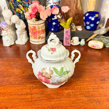 Açucareiro em antiga porcelana Real.
