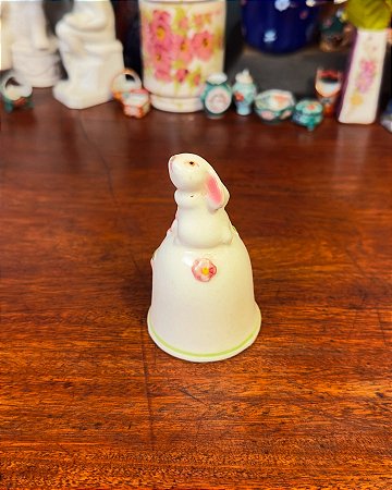 Sino Coelhinho Avon 1984.