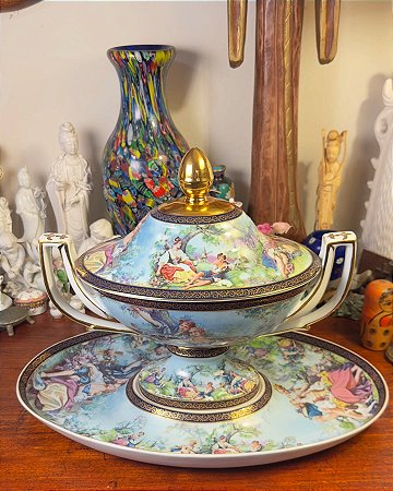 Sopeira com presentoir em porcelana D.P.