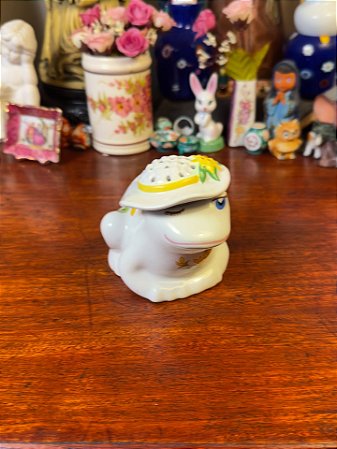 Saleiro em porcelana Ceramarte “Avon”