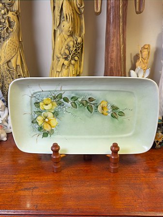 Travessa em antiga porcelana Schmidt.