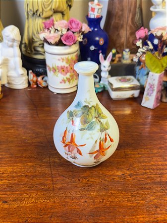 Delicado Vasinho em opalina.