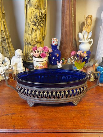 Elegante floreira para centro de mesa.