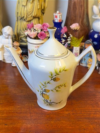Bule de café em porcelana Pozzani.
