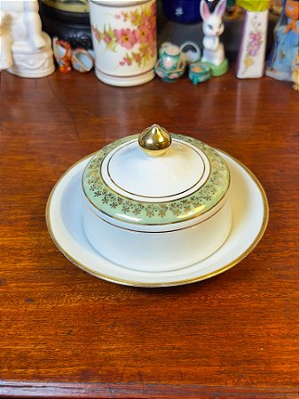 Manteigueira em porcelana Barão do Rio Branco.