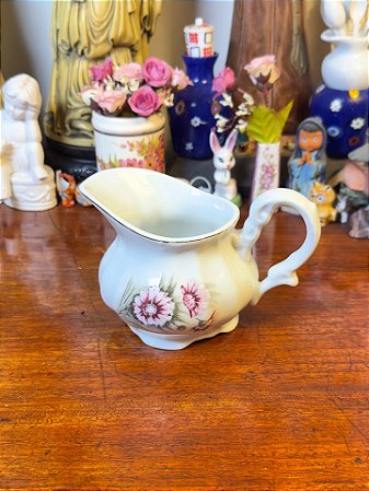 Cremeira em porcelana Schmidt.