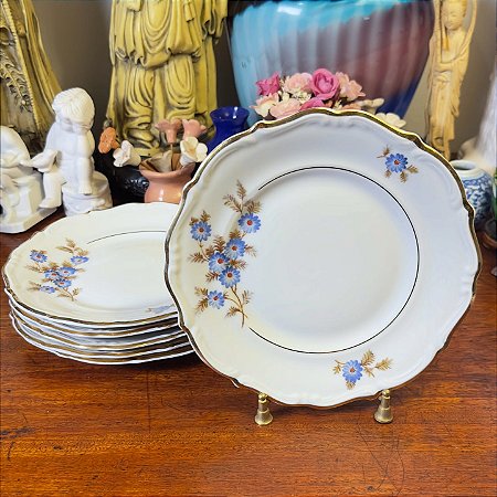 Conjunto 6 pratos de sobremesa em porcelana.