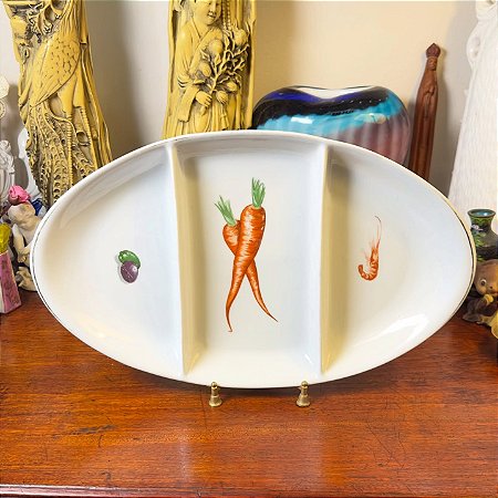 Petisqueira oval Steatita Paraná em porcelana.