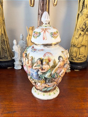 Vaso de Cerâmica Capodimonte, Itália.