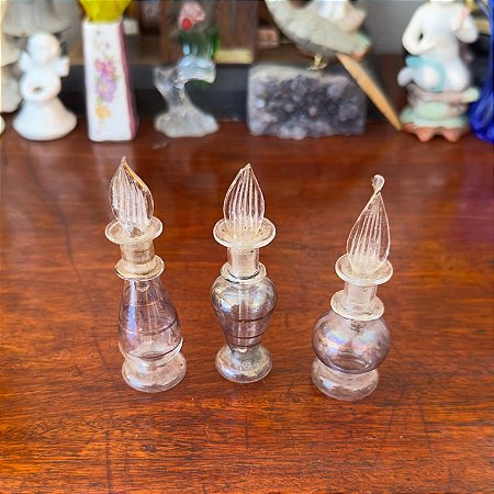 Trio de perfumeiros egípcio.