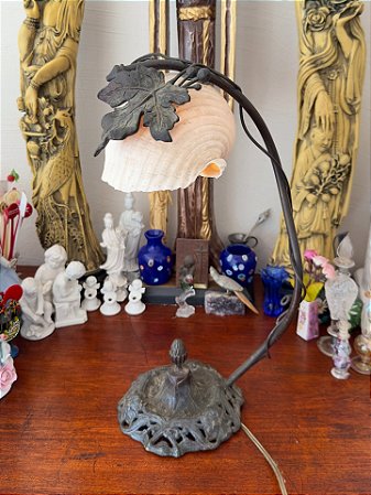 Antigo Abajur Art Nouveau.