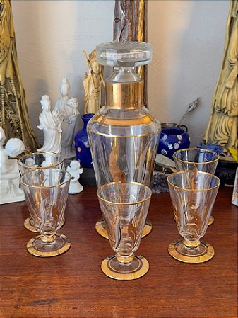 Antigo Conjunto Licoreira e Taças em Cristal.