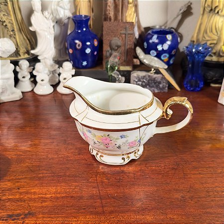 Antiga Molheira em Porcelana Real.