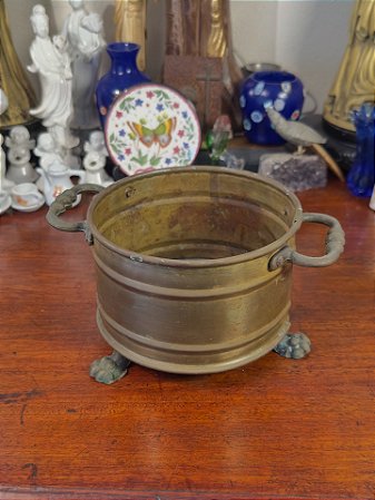 Pequeno Cachepot em metal.