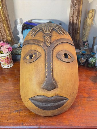 Máscara Tribal em madeira nobre.