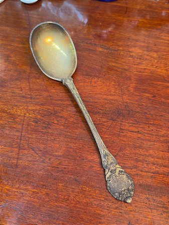 Colher em Metal Trabalhado