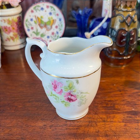 Cremeira em Porcelana Mauá