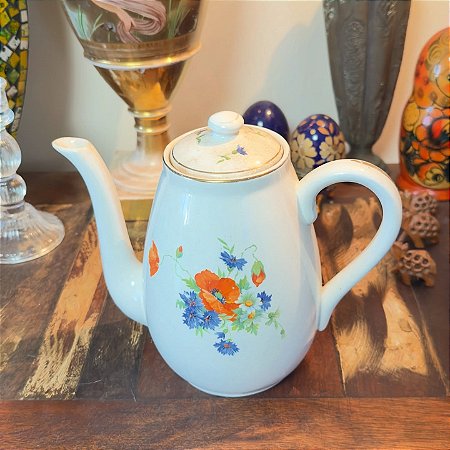 Bule em Porcelana com Decoração Floral