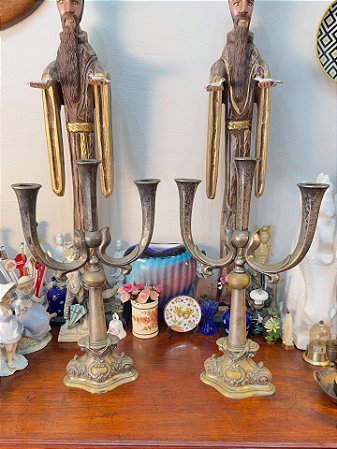Candelabro em Metal Trabalhado (valor unitário)