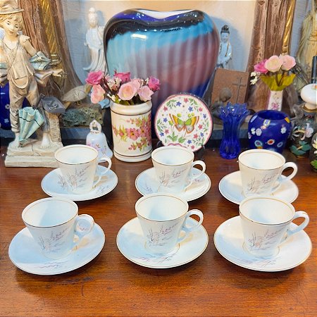 CONJUNTO DE XÍCARAS PORCELANA REAL
