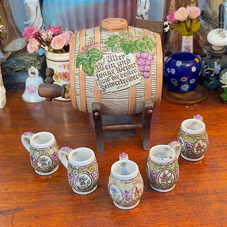 ANTIGO CONJUNTO BARRIL E CANECAS CERAMARTE
