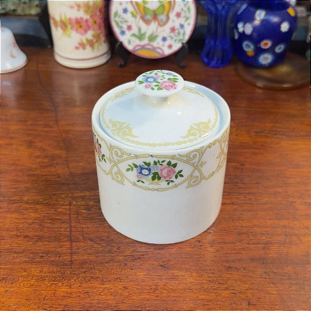 AÇUCAREIRO ANTIGO EM PORCELANA REAL