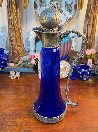 Garrafa Licoreira em Vidro Azul Cobalto e Metal – Década de 1950