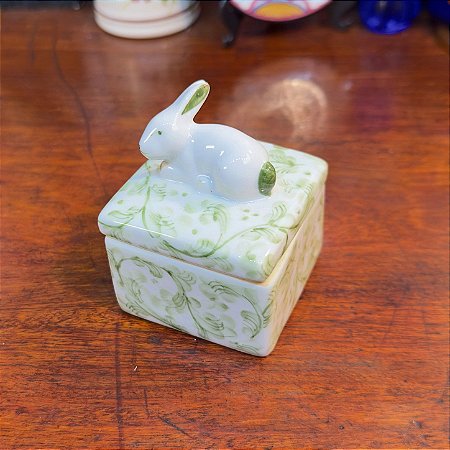 Caixinha em Porcelana Coelho Andrea by Sadek.