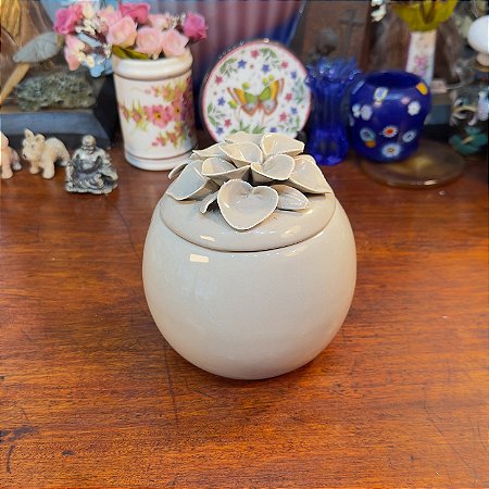 Potiche Decorativo em Cerâmica