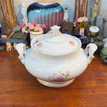 Sopeira em Porcelana Mauá com Florais Rosa.