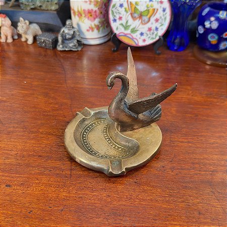 Cinzeiro em Bronze Cisne.